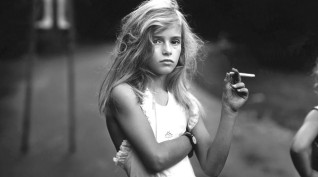 The 60 Most Powerful Photos Ever Taken That Perfectly Capture The Human Experience