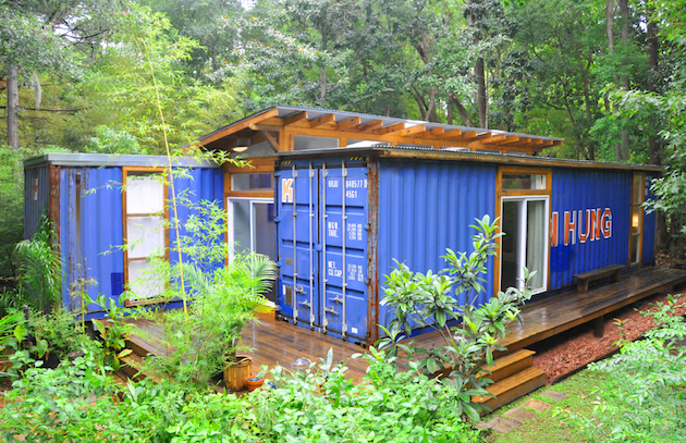 In addition to being really neat looking, homes like this one are a great way of recycling discarded containers that would no longer have a use.