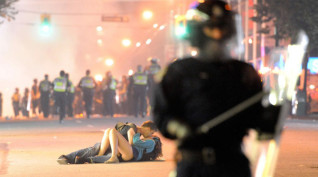 100 Iconic Photos That Forever Define The 21st Century So Far. Everyone Needs To See This.